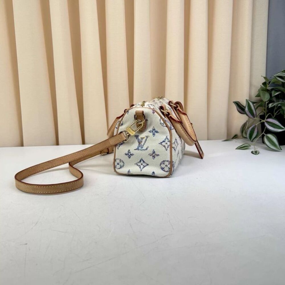 Louis Vuitton Women Pre-Loved Bag Very Good Condition - Picture 3 of 4